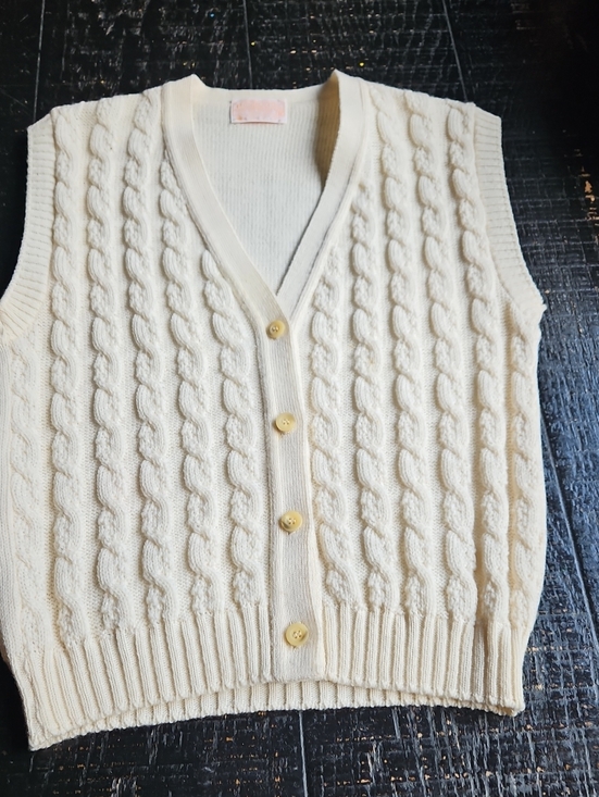 Pendleton Sweaters - Vintage New Pendleton Cream Cable Knit V-Neck Buttoned Sweater Vest Size Medium